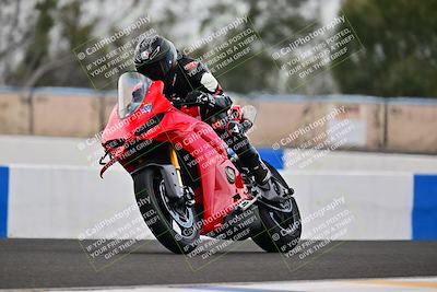 media/Apr-18-2025-TrackDaz (Fri) [[45f5874c44]]/B Group/Session 4 (Turn 6 - Outside)/